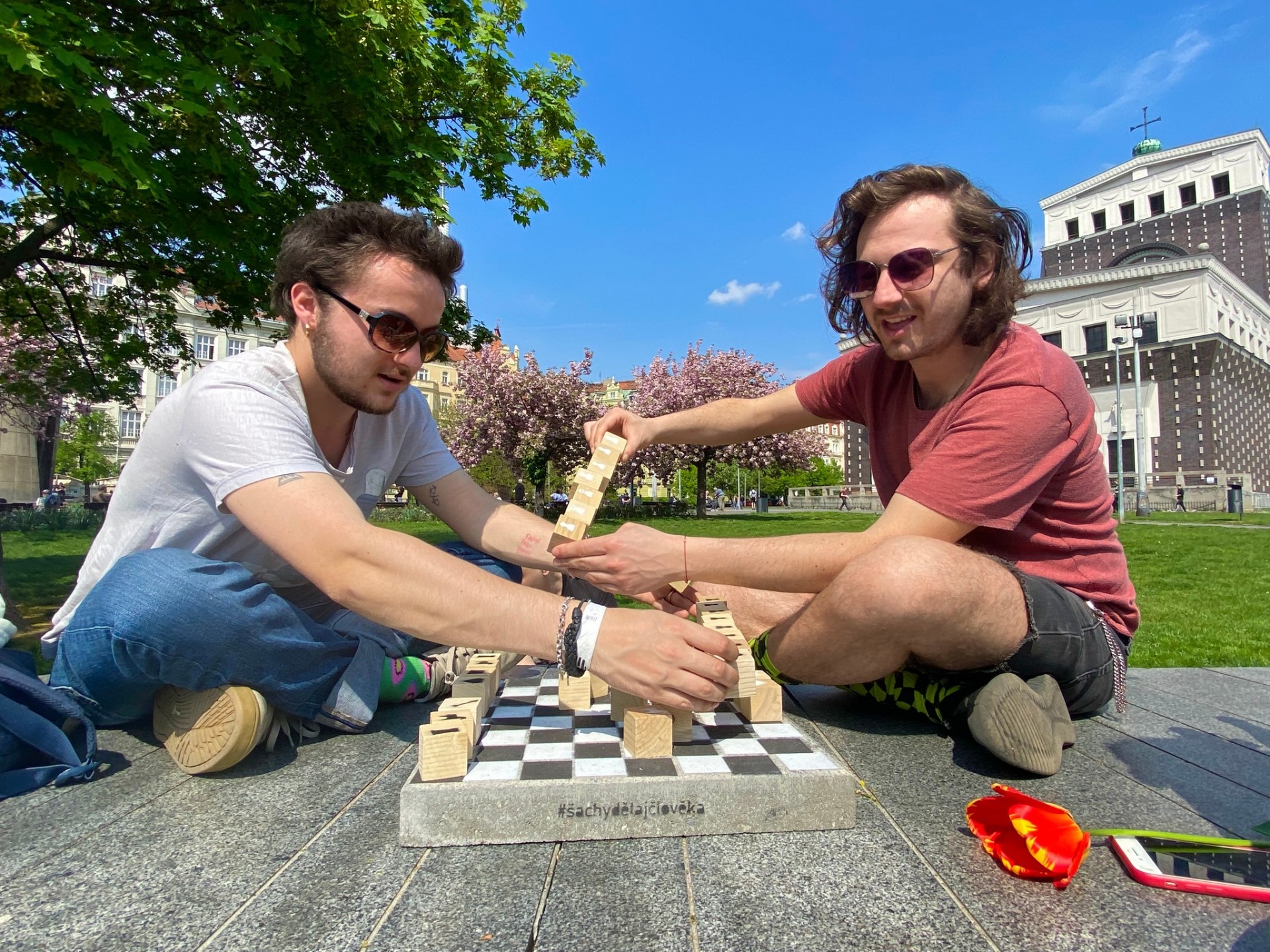 Fotografie 2 projektu Šachy dělaj člověka
