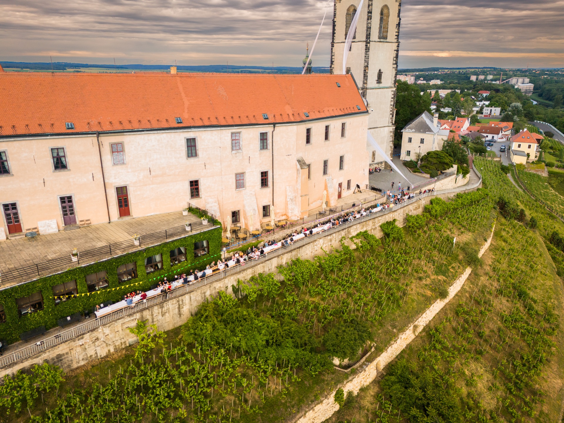 Fotografie 2 projektu Stoly nad soutokem/ Sousedská večeře na Mělníku